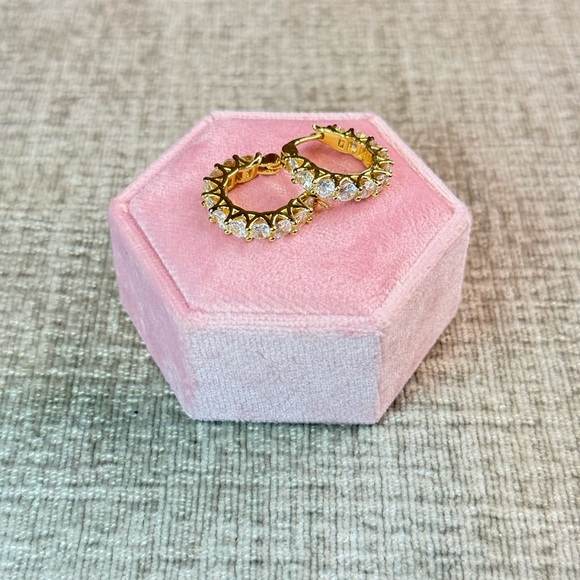 NEW Gold Moissanite Eternity Huggie Hoop Earrings - Picture 6 of 6